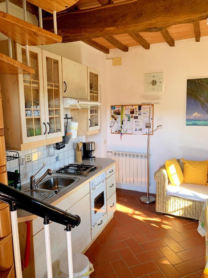 ロッカストラーダ Ferienhaus Il-Pinoヴィラ エクステリア 写真