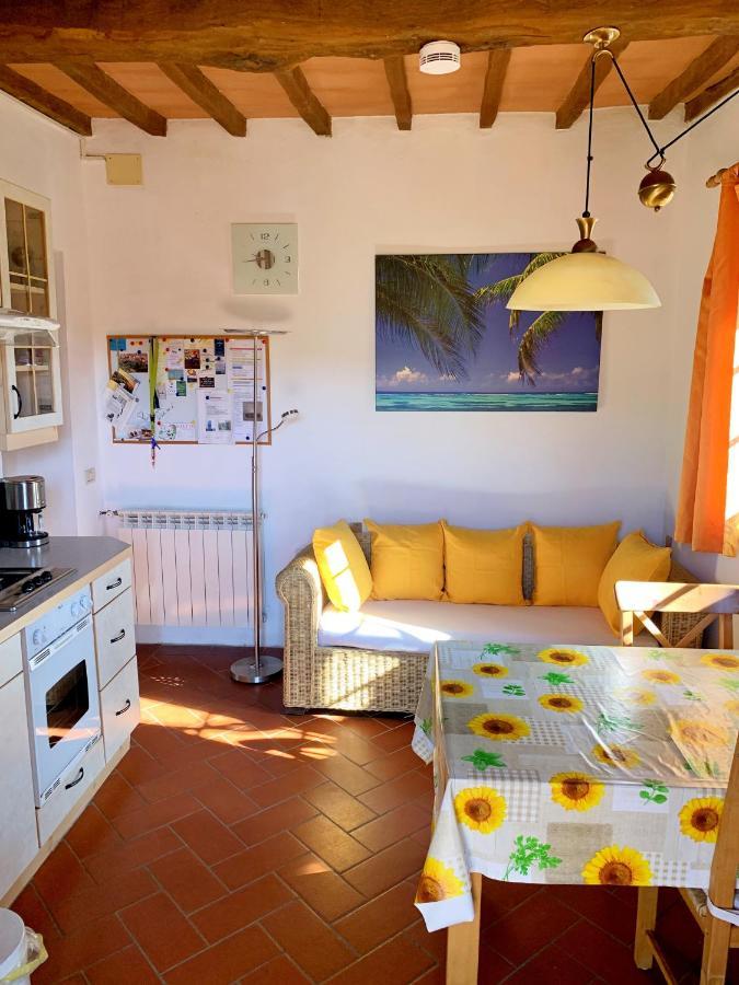 ロッカストラーダ Ferienhaus Il-Pinoヴィラ エクステリア 写真