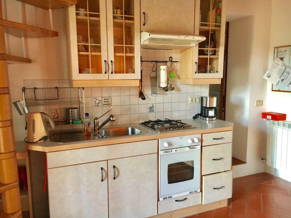 ロッカストラーダ Ferienhaus Il-Pinoヴィラ エクステリア 写真